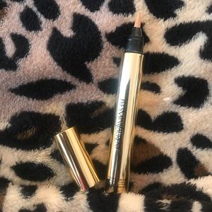 Ysl radiant touch highlight/ concealer